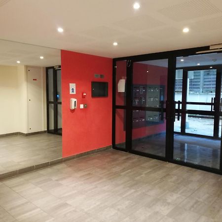 Appartment With Garden - Σαβίλ Εξωτερικό φωτογραφία